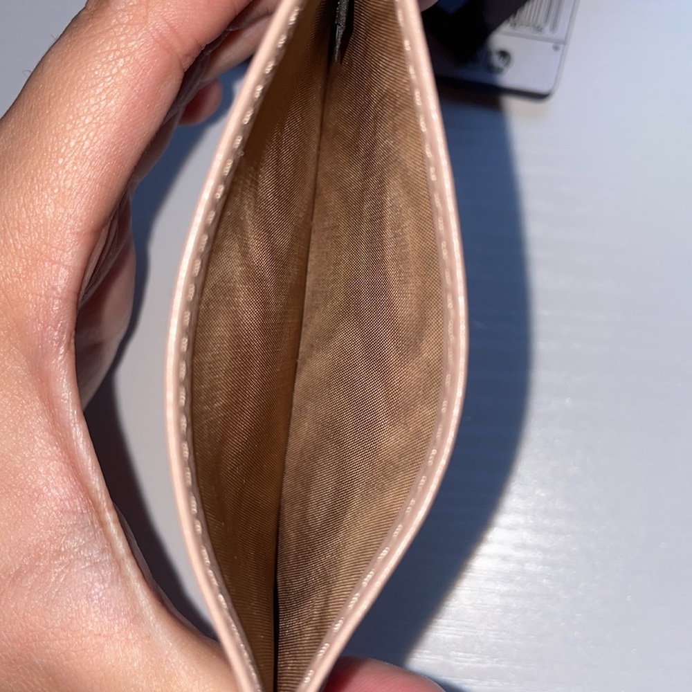 Prada nude 3 slot cardholder ✨ - Picture 4 of 8